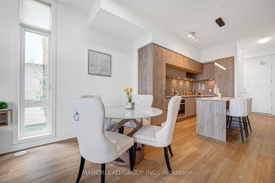 501-9 Steckley House Lane, Richmond Hill, ON, photo 4