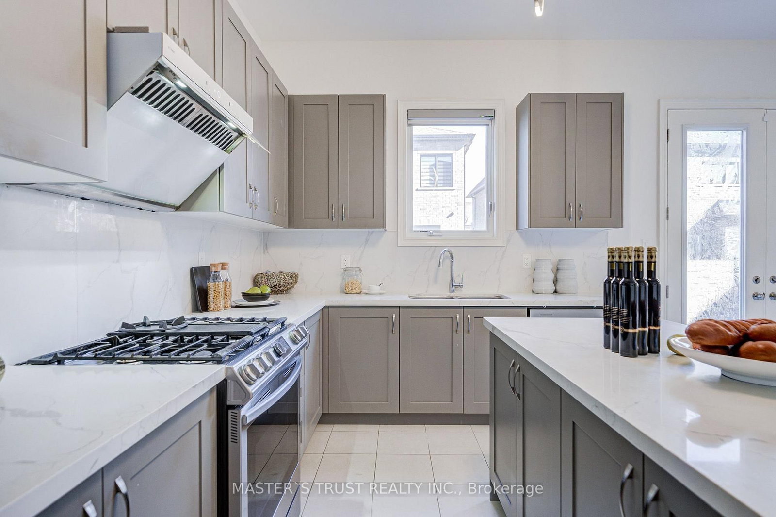 155 Prairie Rose Drive • Richmond Hill, ON photo 11