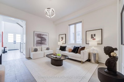 155 Prairie Rose Drive • Richmond Hill, ON photo 8