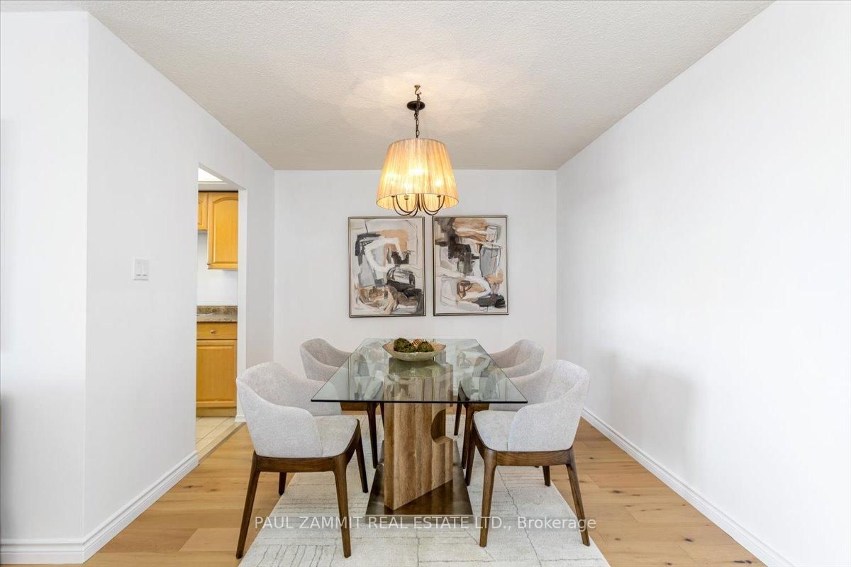 7811 Yonge Street • #701 • Markham, ON photo 18