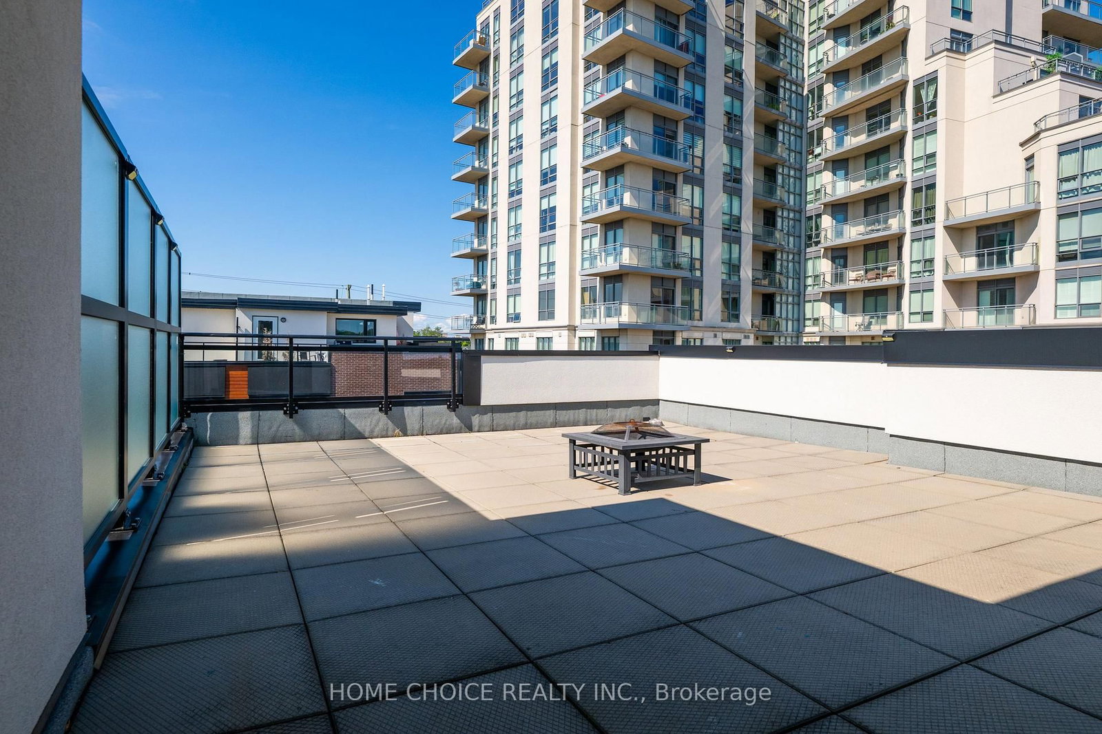 5289 Highway 7 Highway W • #D704 • Vaughan, ON photo 30