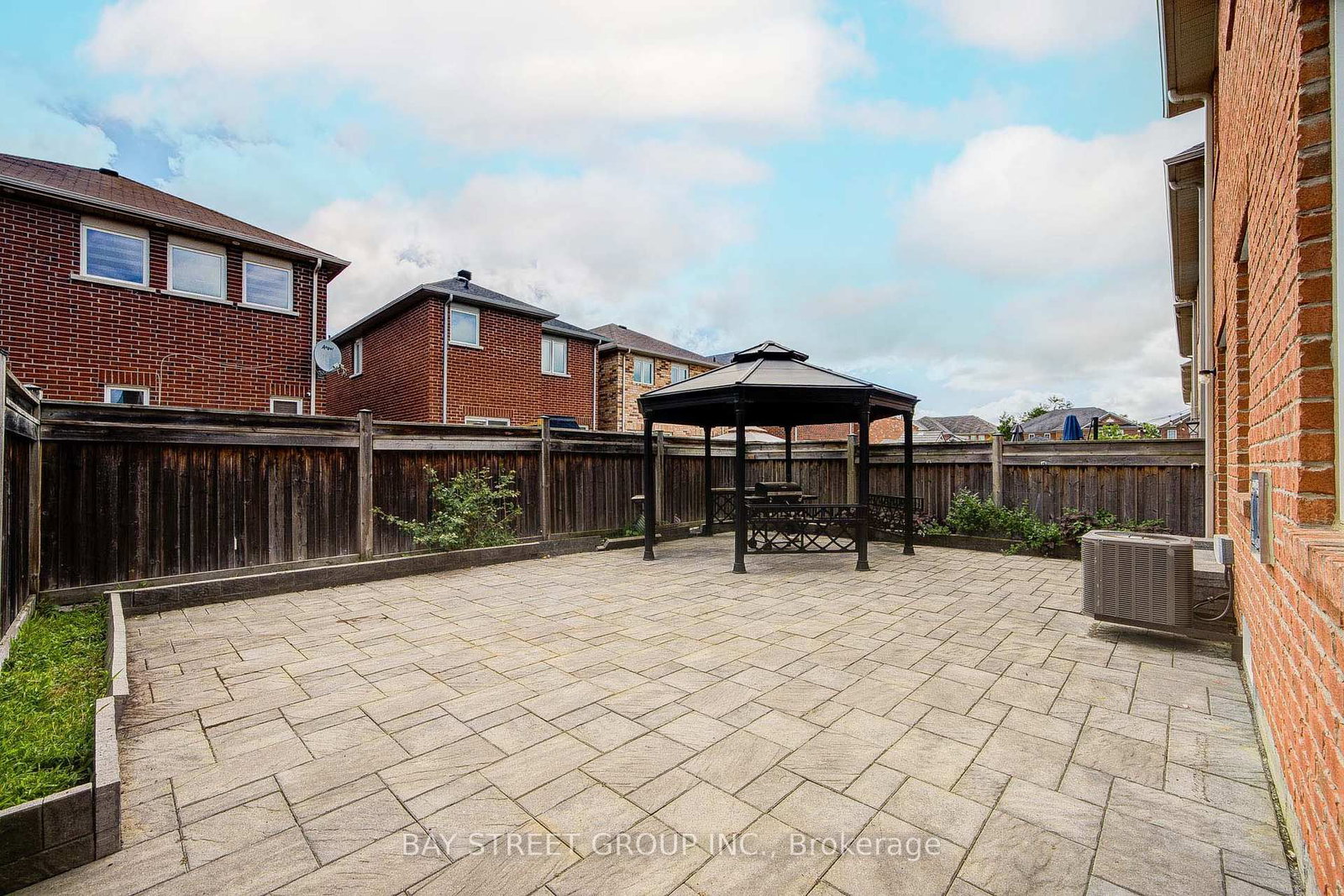 23 Horn Street • Whitchurch-Stouffville, ON photo 38