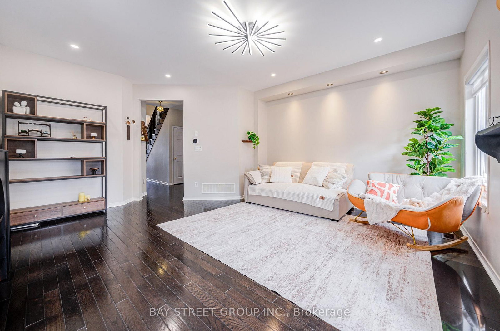 23 Horn Street • Whitchurch-Stouffville, ON photo 5