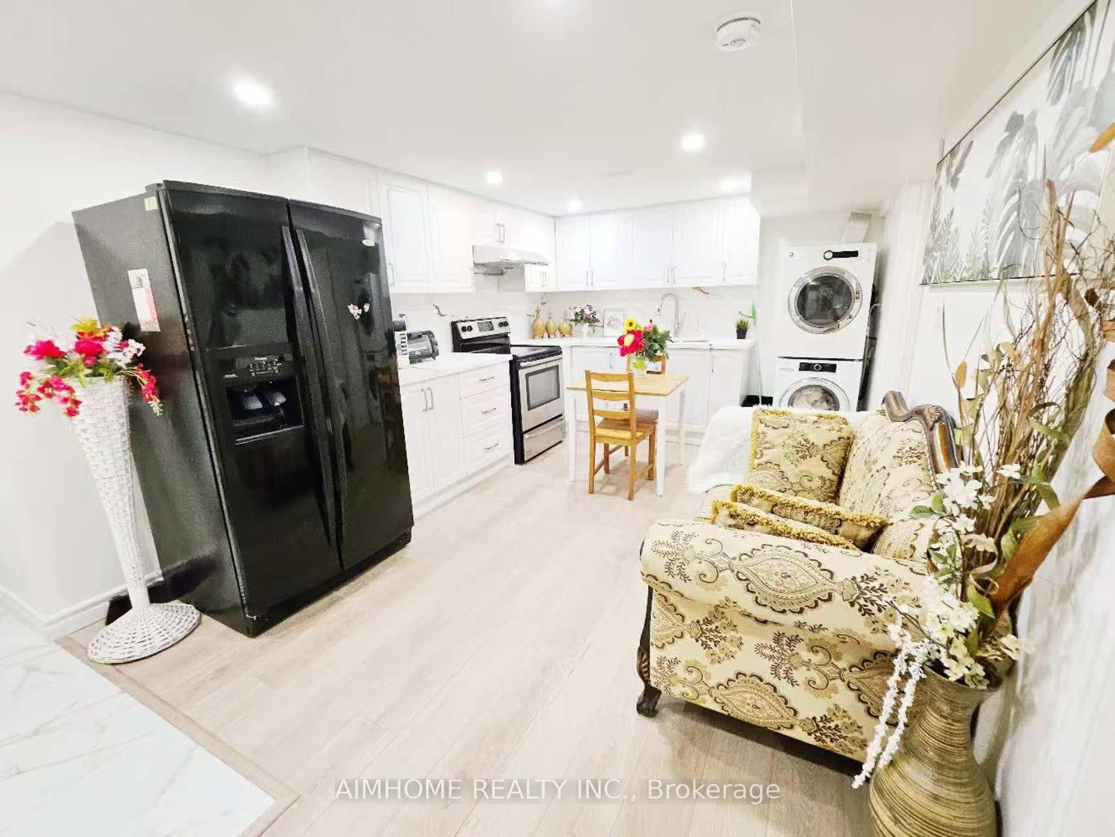 Basement Apartment - 28 Castle Harbour Lane W, Markham 5
