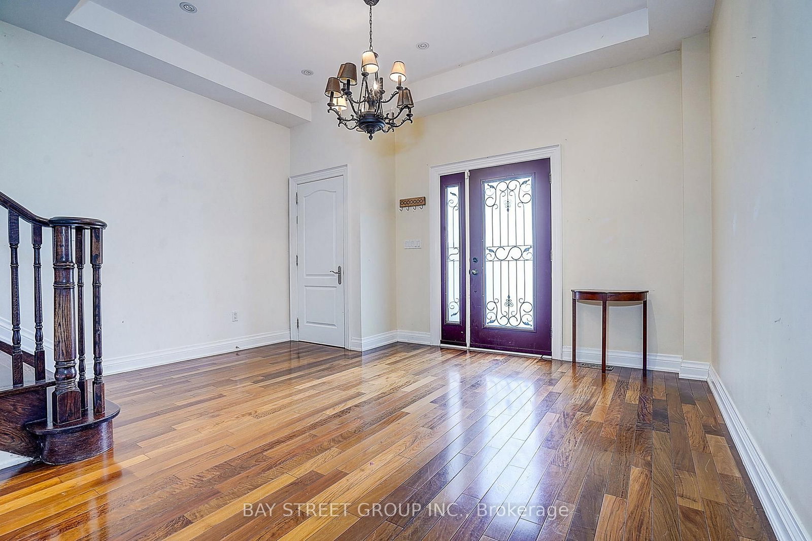 103 Lake Avenue • Richmond Hill, ON photo 3