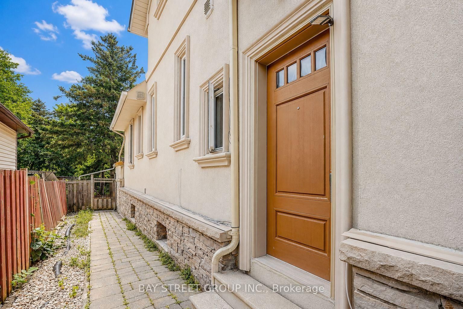 103 Lake Avenue • Richmond Hill, ON photo 32