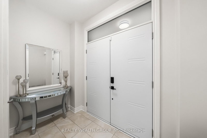 42 Mondial Crescent