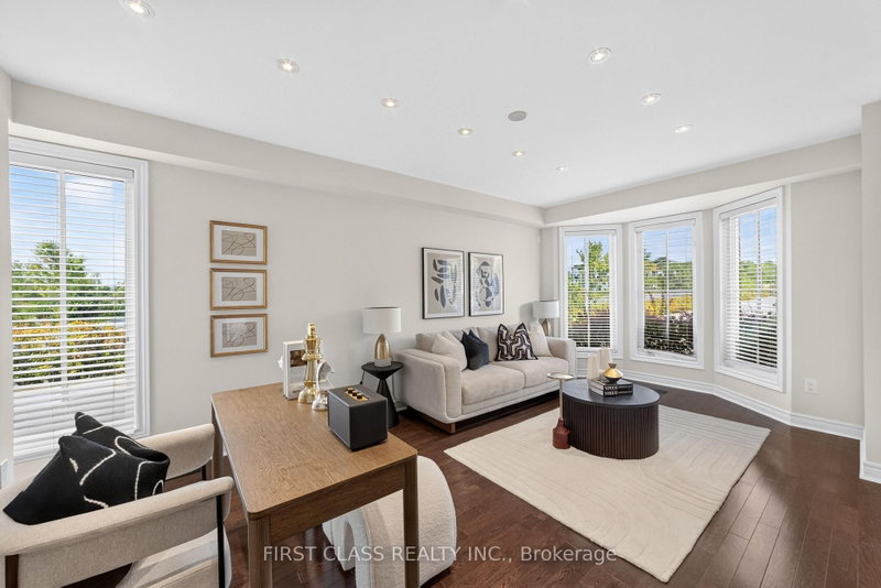 67 Walter Scott Crescent