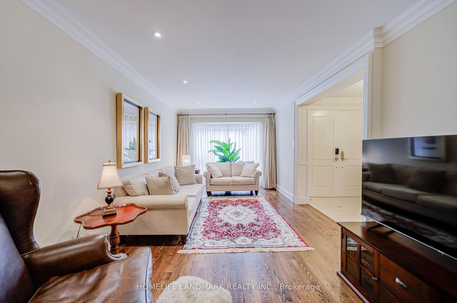 37 Maimonides Court • Vaughan, ON photo 9