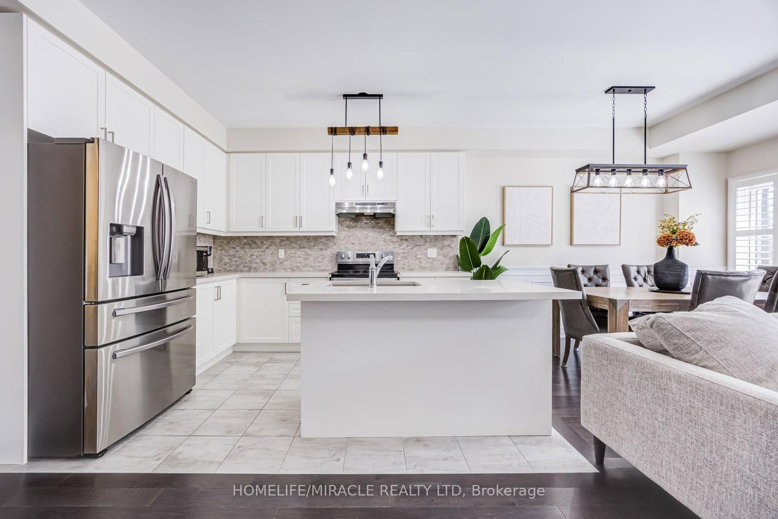65 Lorne Thomas Place • New Tecumseth, ON photo 20