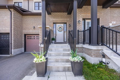 65 Lorne Thomas Place • New Tecumseth, ON photo 5