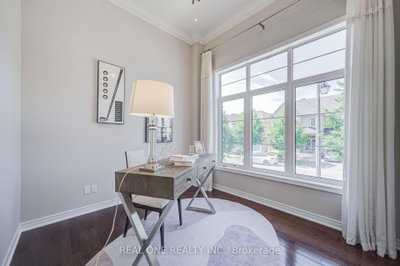 66 Wozniak Crescent • Markham, ON photo 5