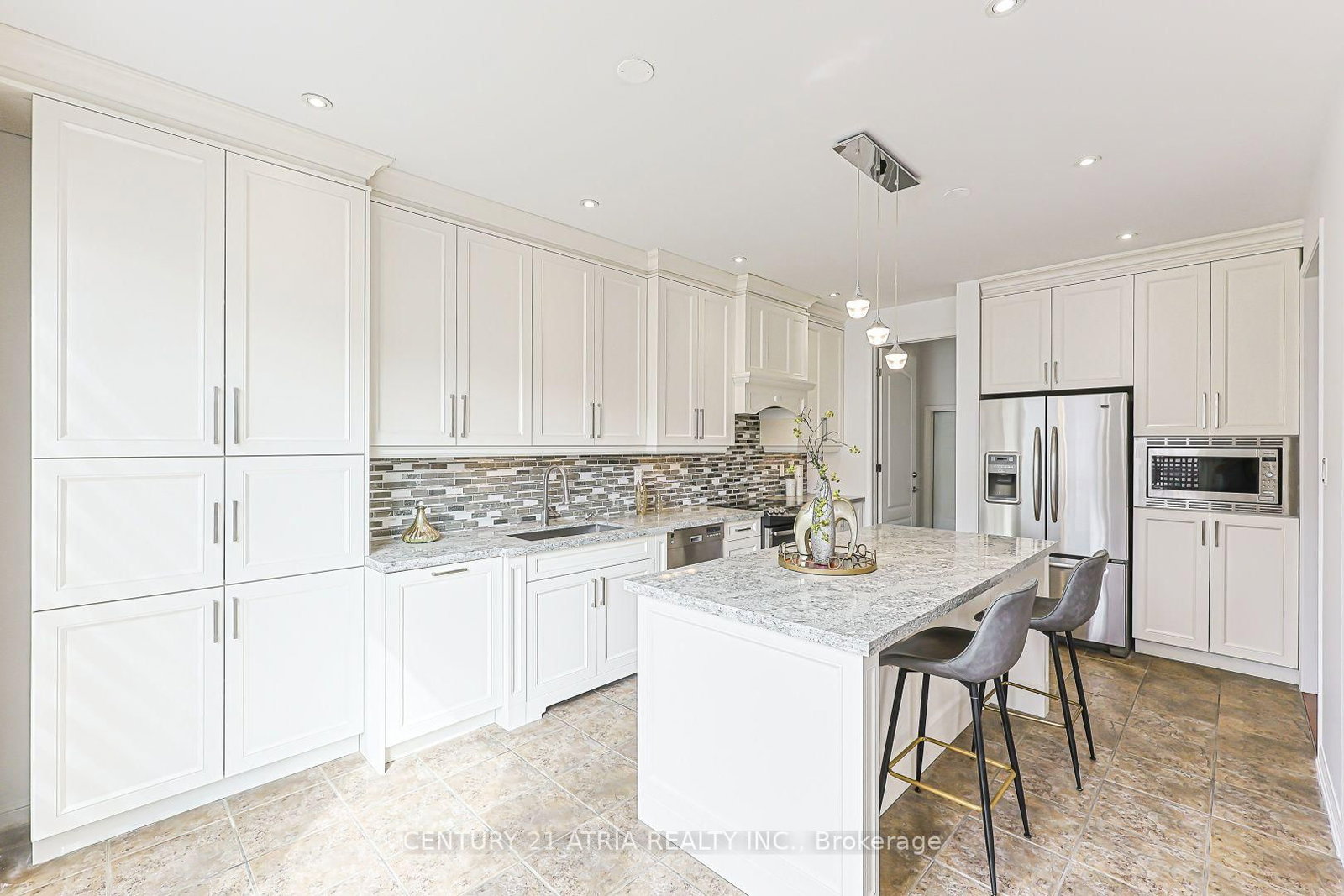 338 Carlissa Run • Newmarket, ON photo 18