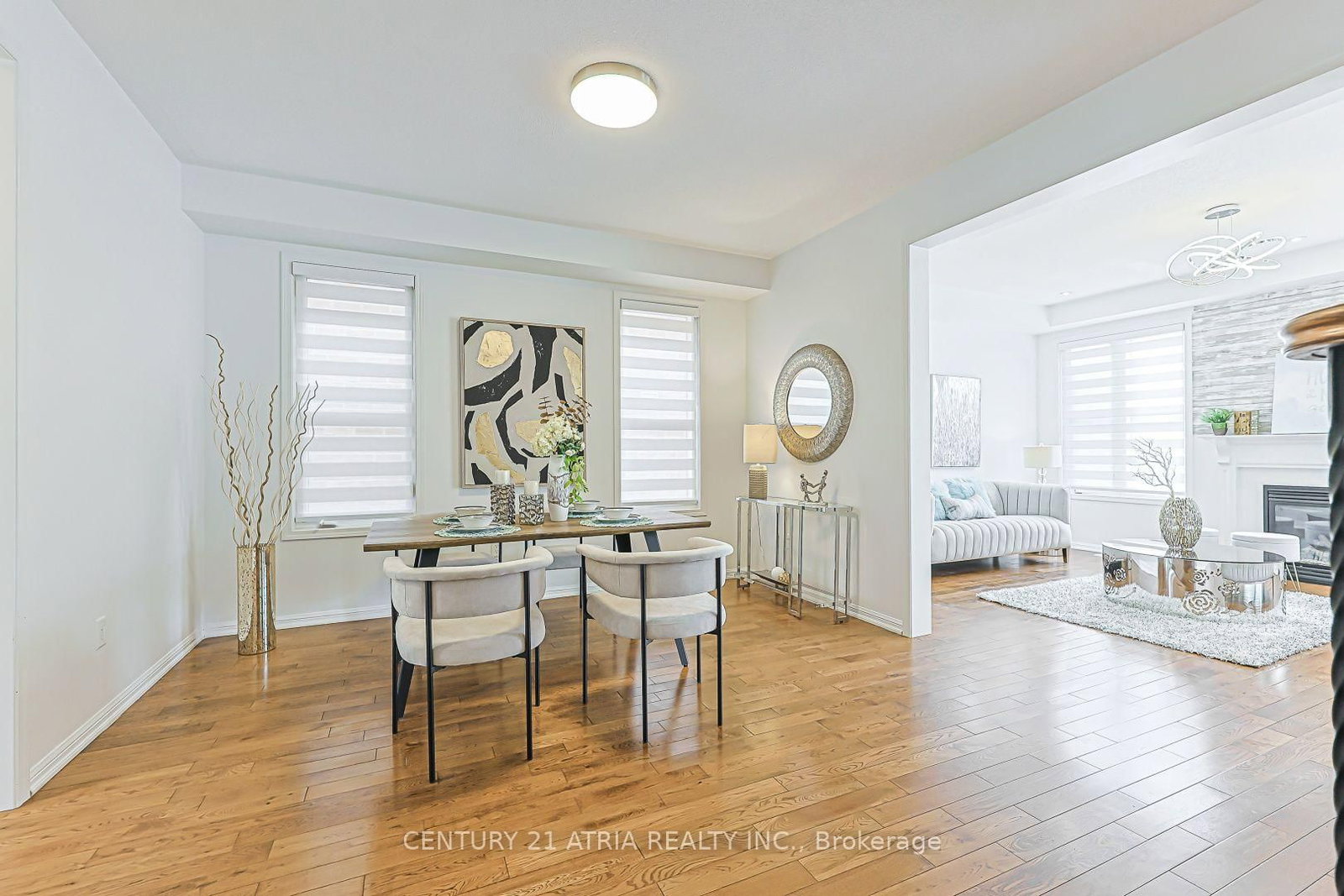 338 Carlissa Run • Newmarket, ON photo 8