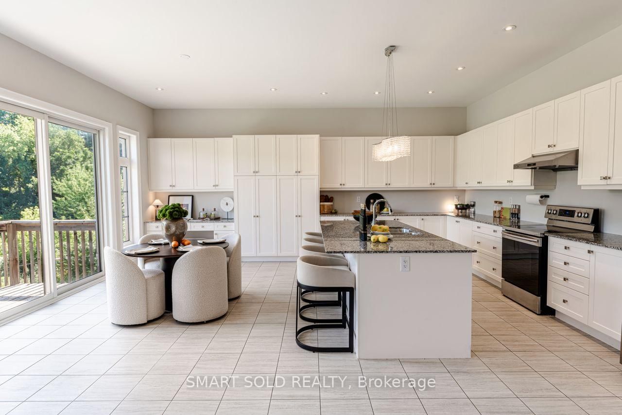 259 Stormont Trail • Vaughan, ON photo 10