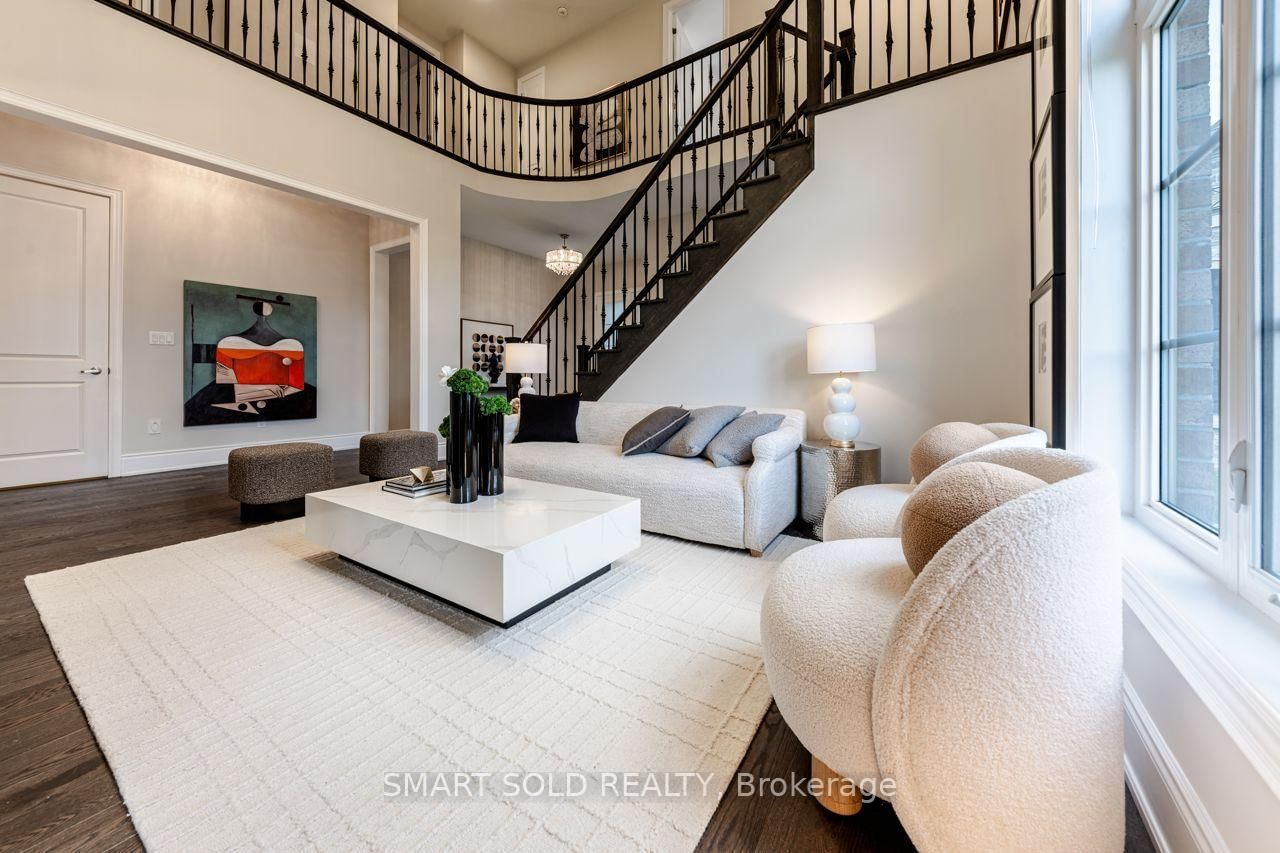 259 Stormont Trail • Vaughan, ON photo 4