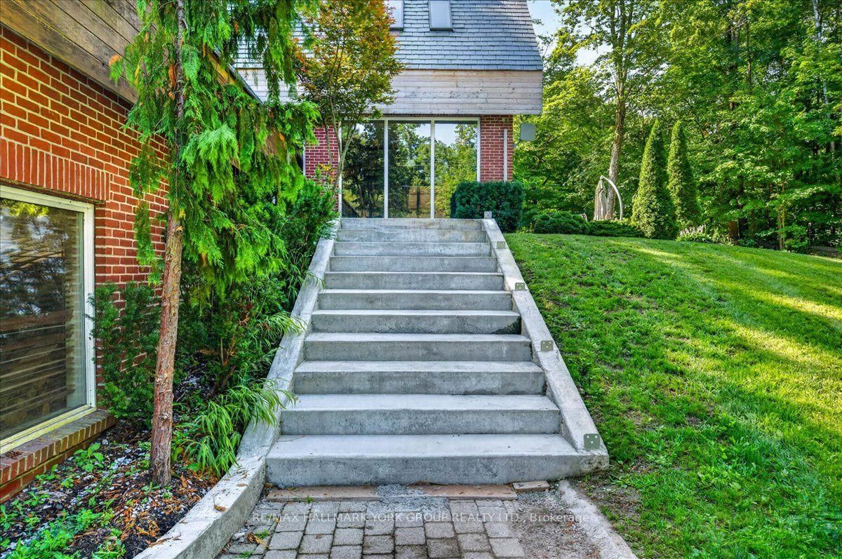 1249 SHOREVIEW Drive • Innisfil, ON photo 6