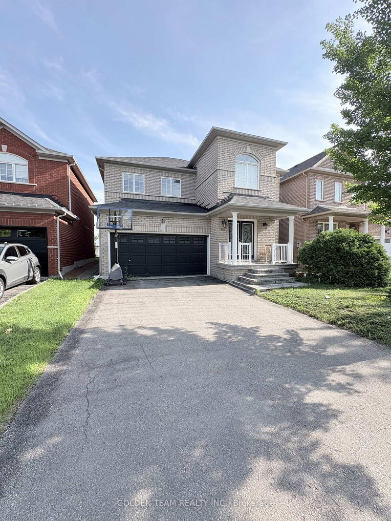 316 Royal Appian Crescent N
