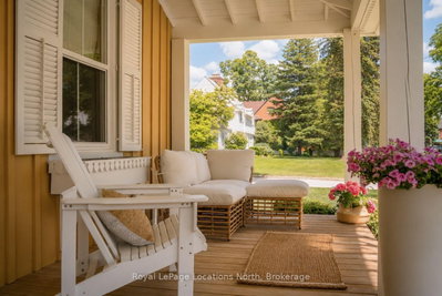 90 Nelson Street W • New Tecumseth, ON photo 4
