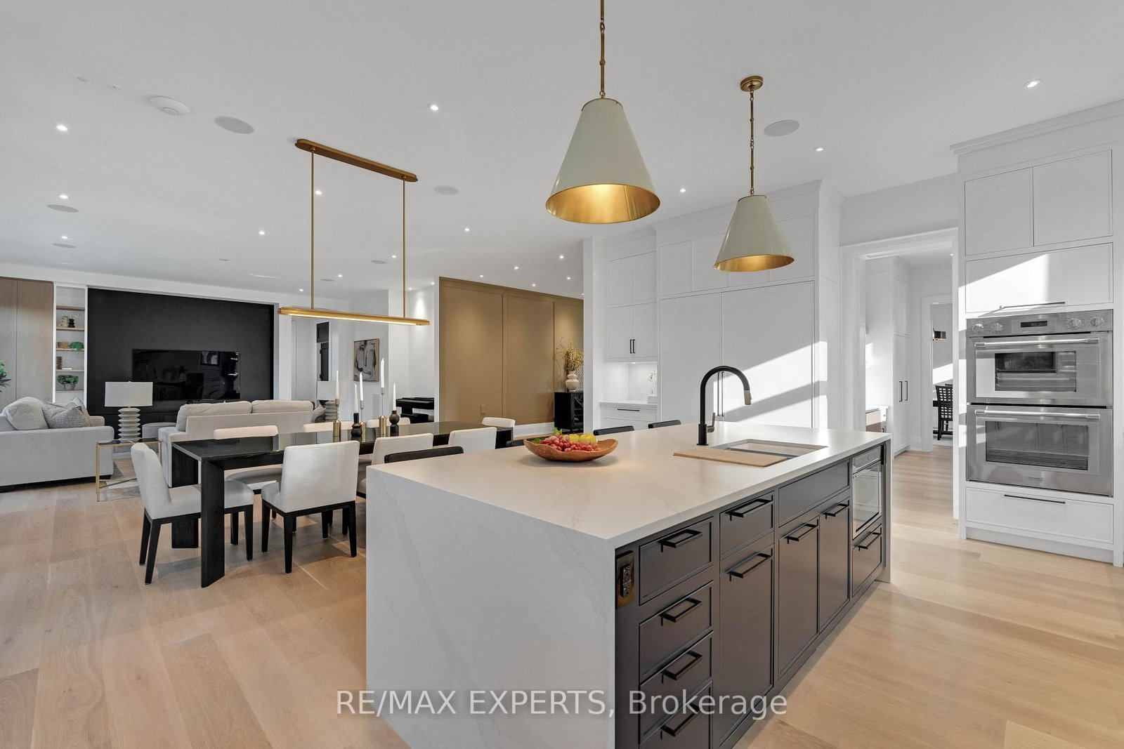 108 Hollingsworth Drive • King, ON photo 14
