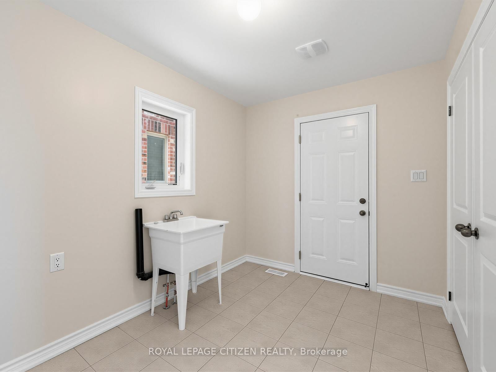 2 Lawrence D. Pridham Avenue • New Tecumseth, ON photo 28