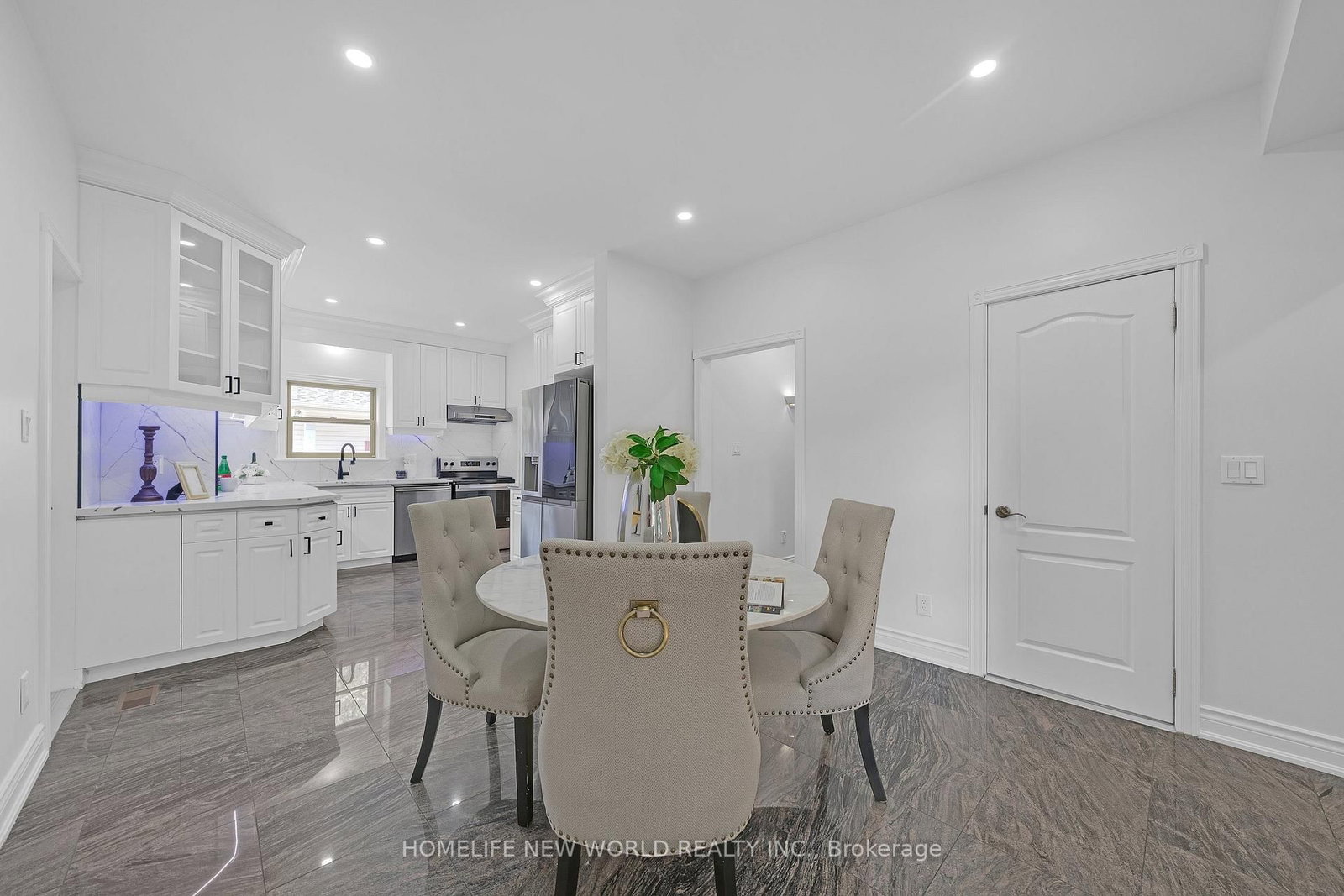 9 Pavillion Street • Markham, ON photo 18