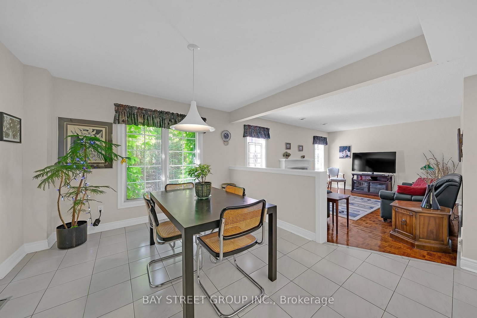 53 Strathearn Avenue • Richmond Hill, ON photo 18