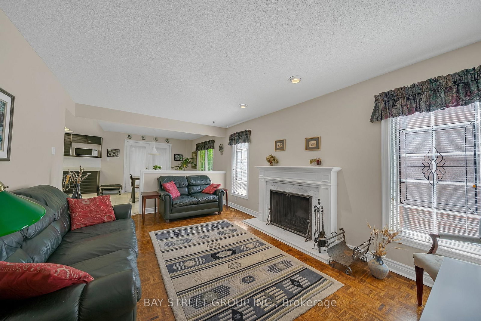 53 Strathearn Avenue • Richmond Hill, ON photo 21