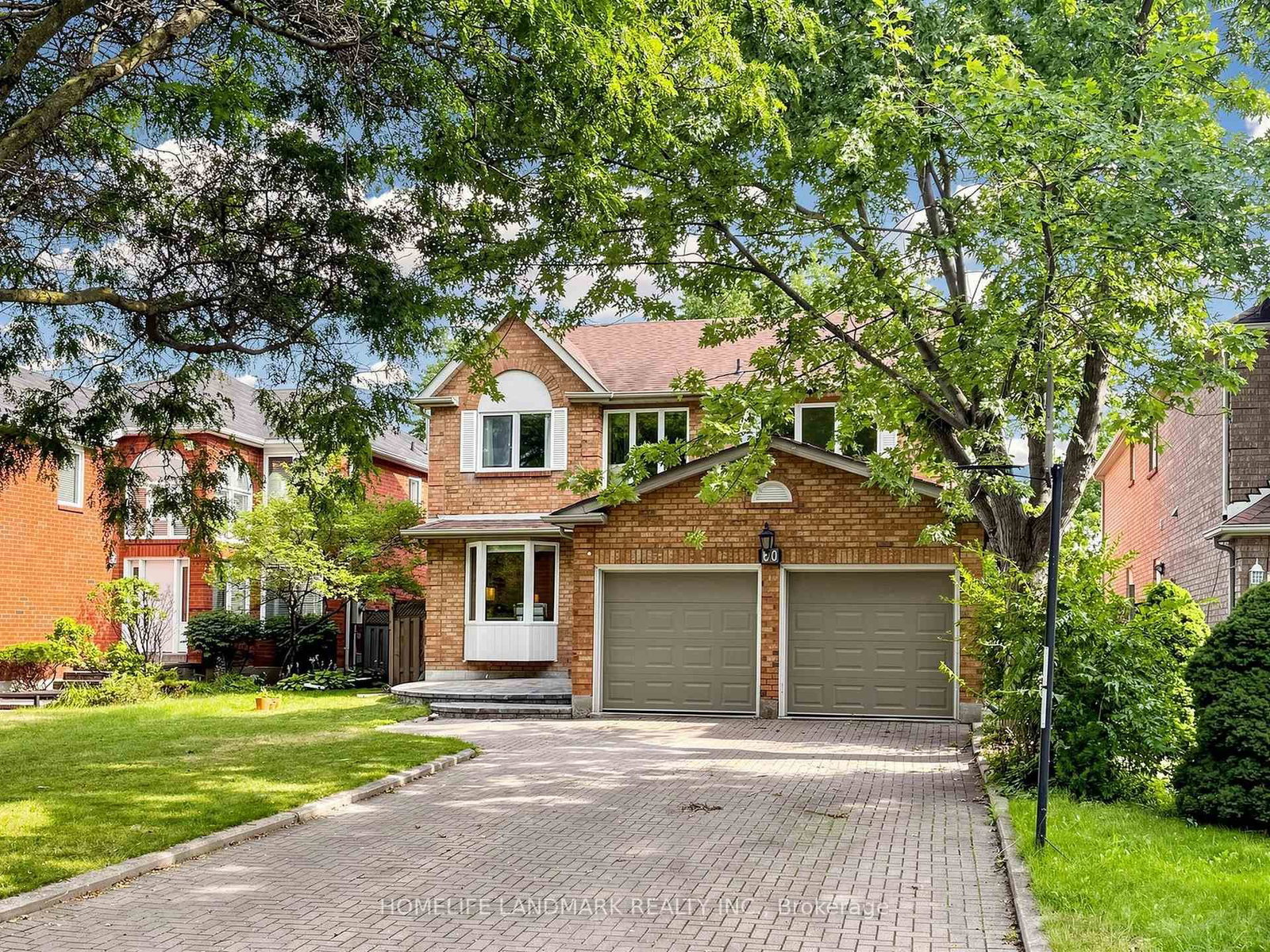 60 Ingleborough Court • Markham, ON photo 2