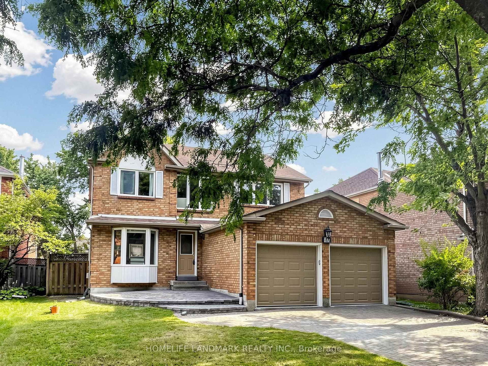 60 Ingleborough Court • Markham, ON photo 3