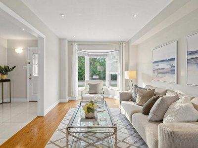 60 Ingleborough Court • Markham, ON photo 4