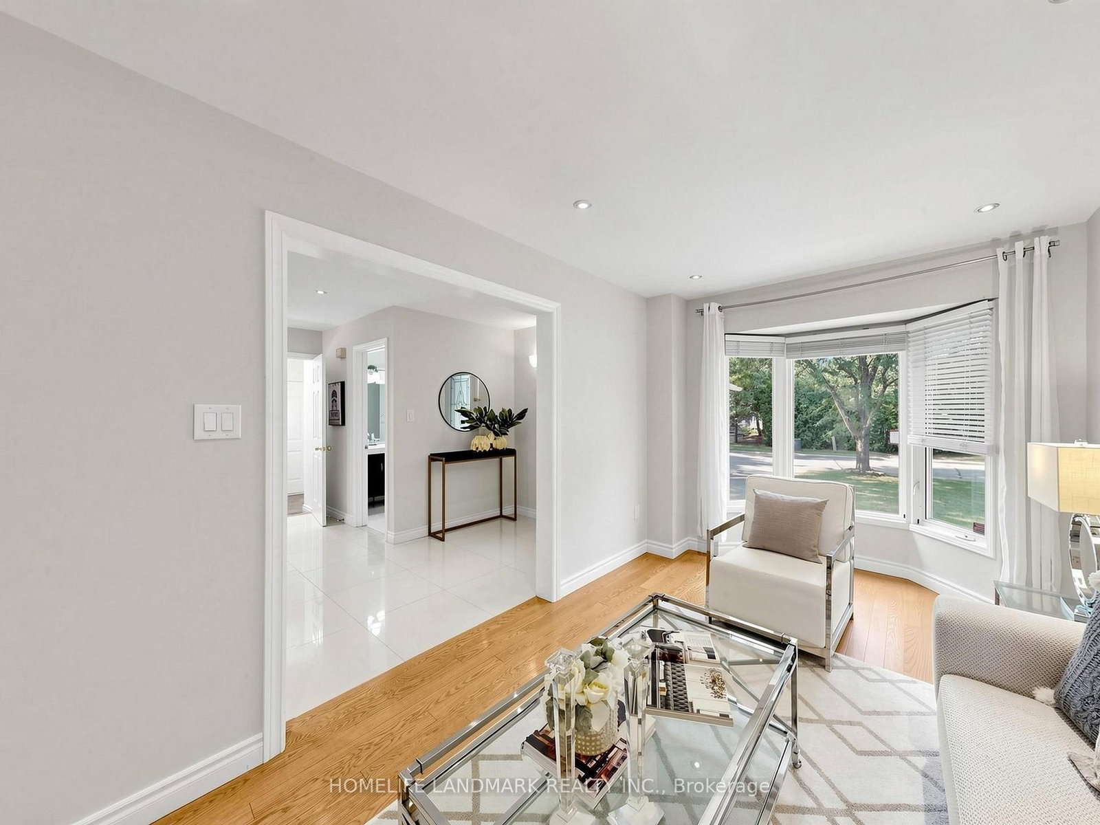60 Ingleborough Court • Markham, ON photo 5