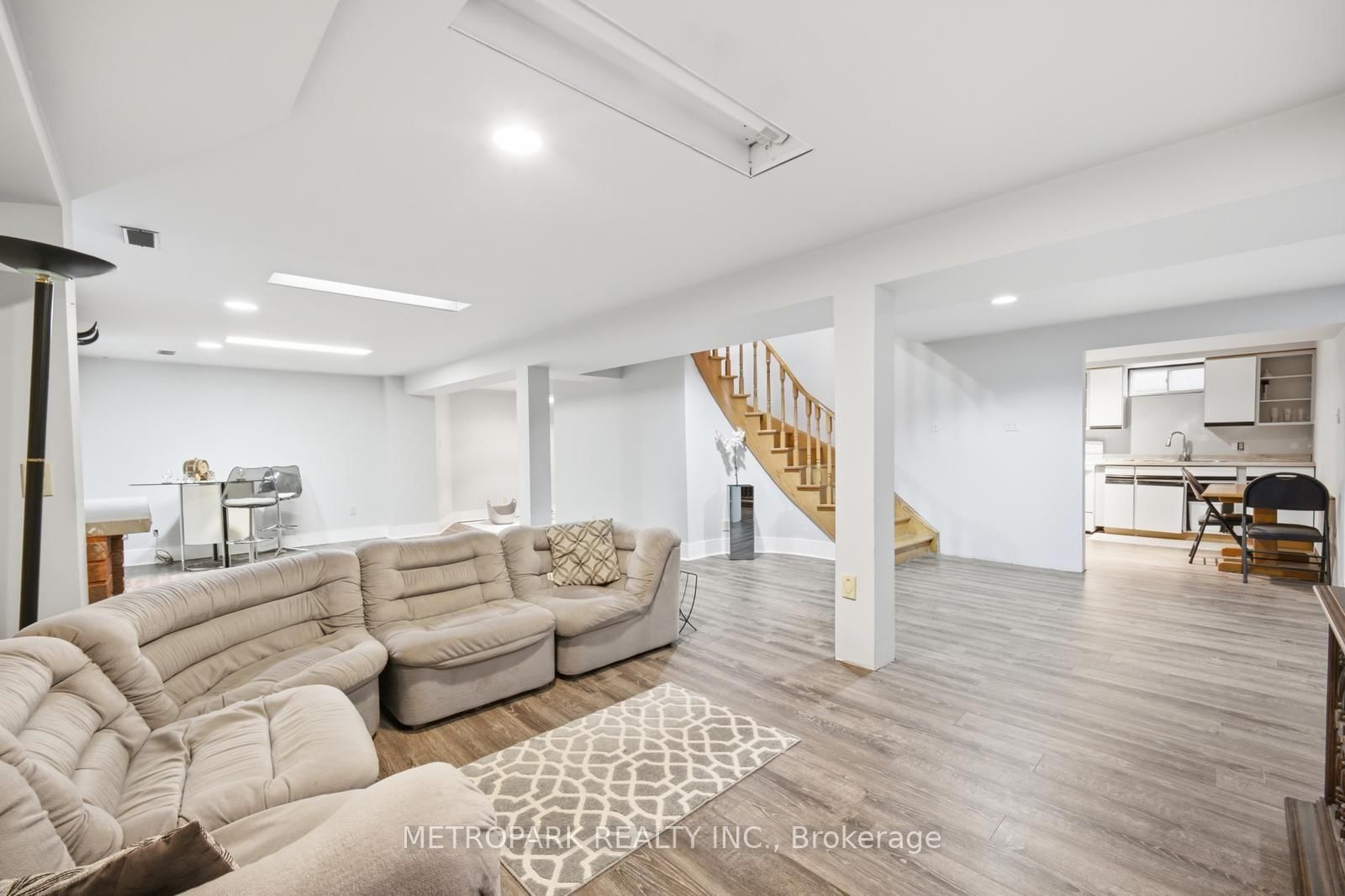 87 Belview Avenue • Vaughan, ON photo 39