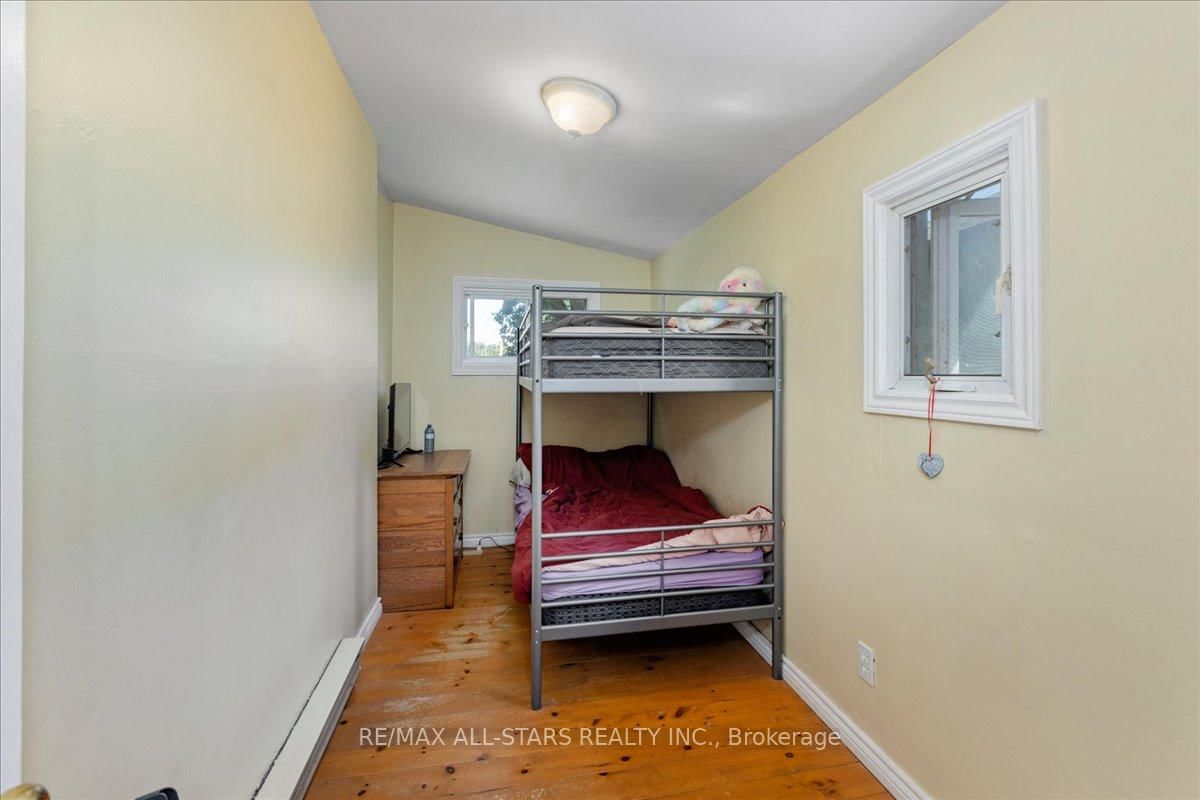 1061 2nd Line • Innisfil, ON photo 16