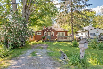 1061 2nd Line • Innisfil, ON photo 3