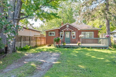 1061 2nd Line • Innisfil, ON photo 5
