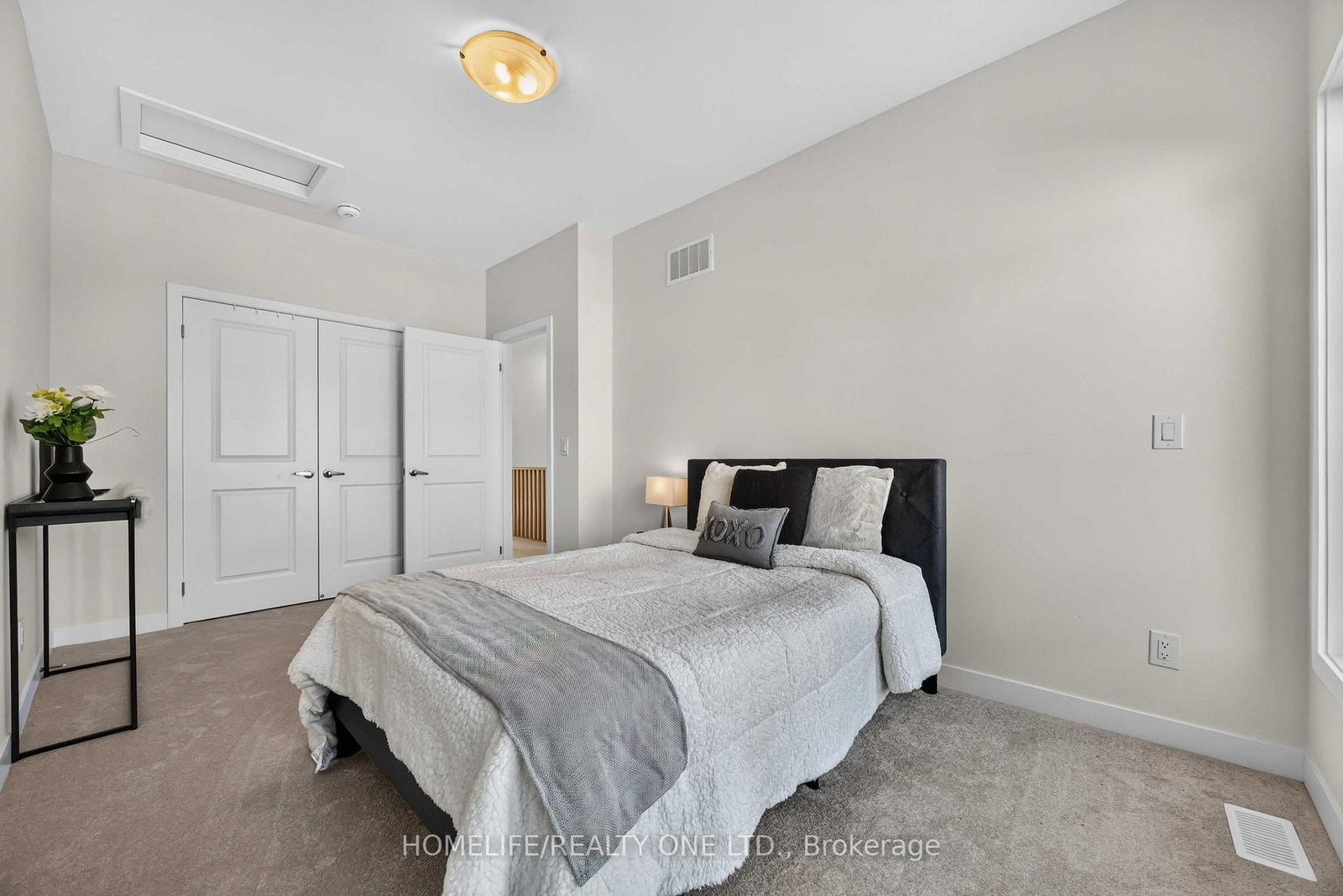 10 Harvey Bunker Crescent • Markham, ON photo 31