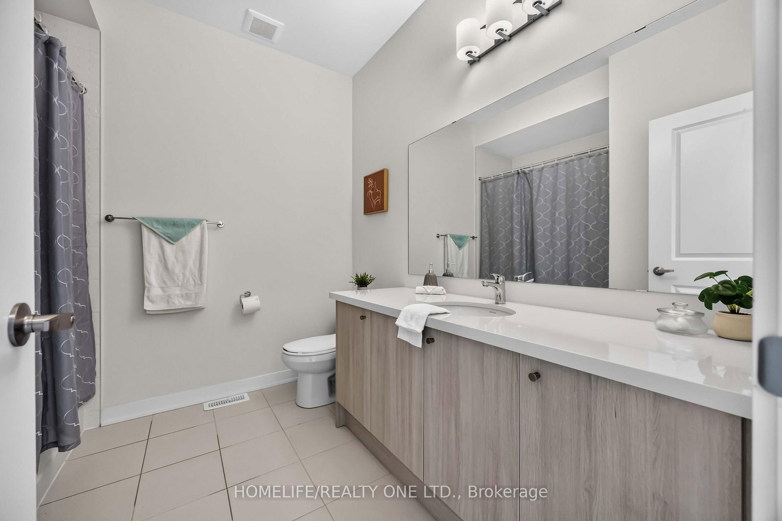 10 Harvey Bunker Crescent • Markham, ON photo 32