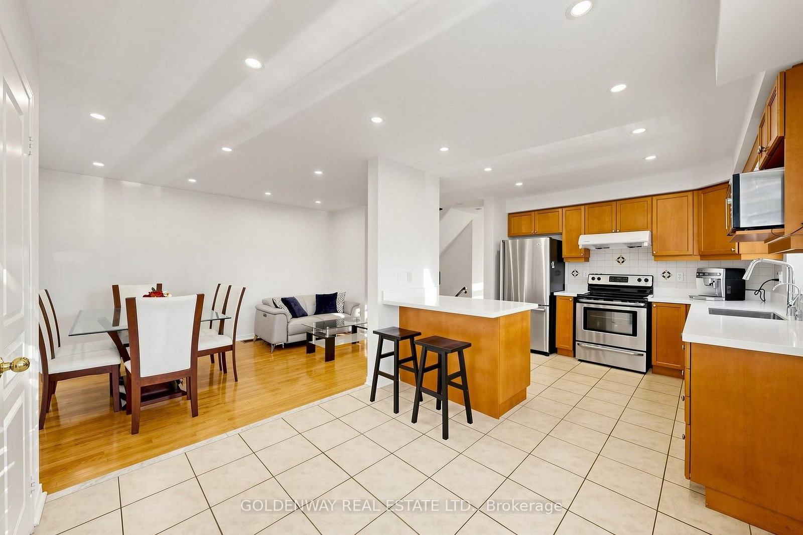 2200 Bur Oak Avenue • Markham, ON photo 8