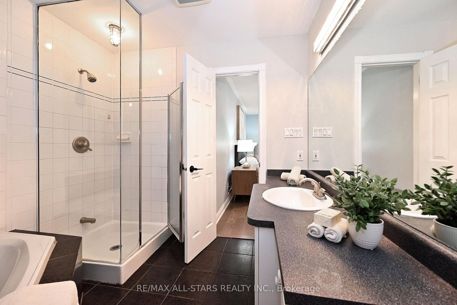 34 Captain Armstrong Lane • Markham, ON photo 24