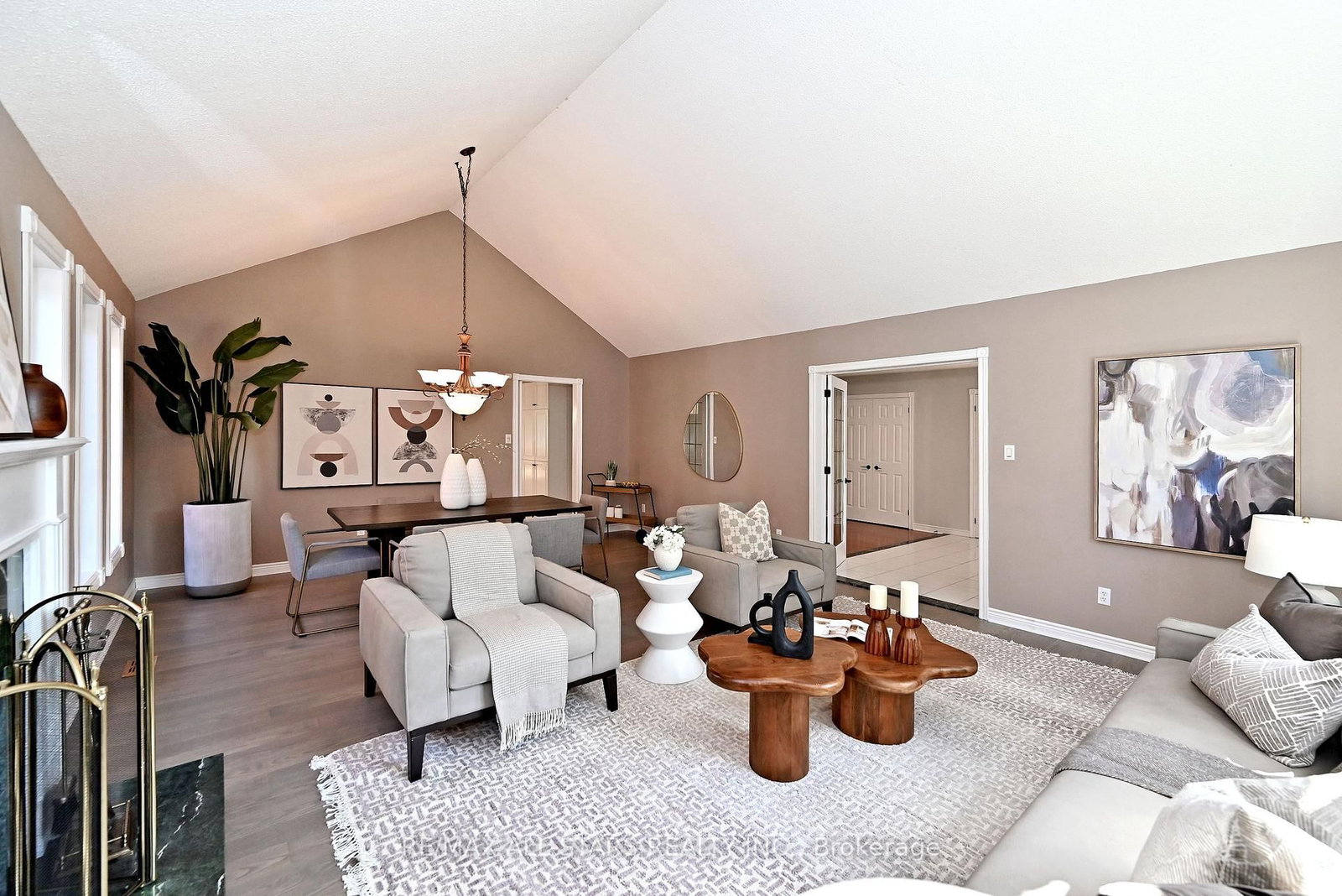 34 Captain Armstrong Lane • Markham, ON photo 8