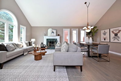 34 Captain Armstrong Lane • Markham, ON photo 9
