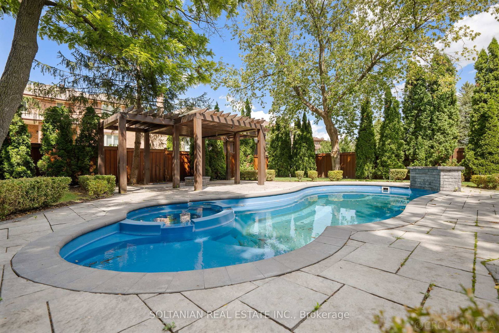 74 Yongehurst Road • Richmond Hill, ON photo 36