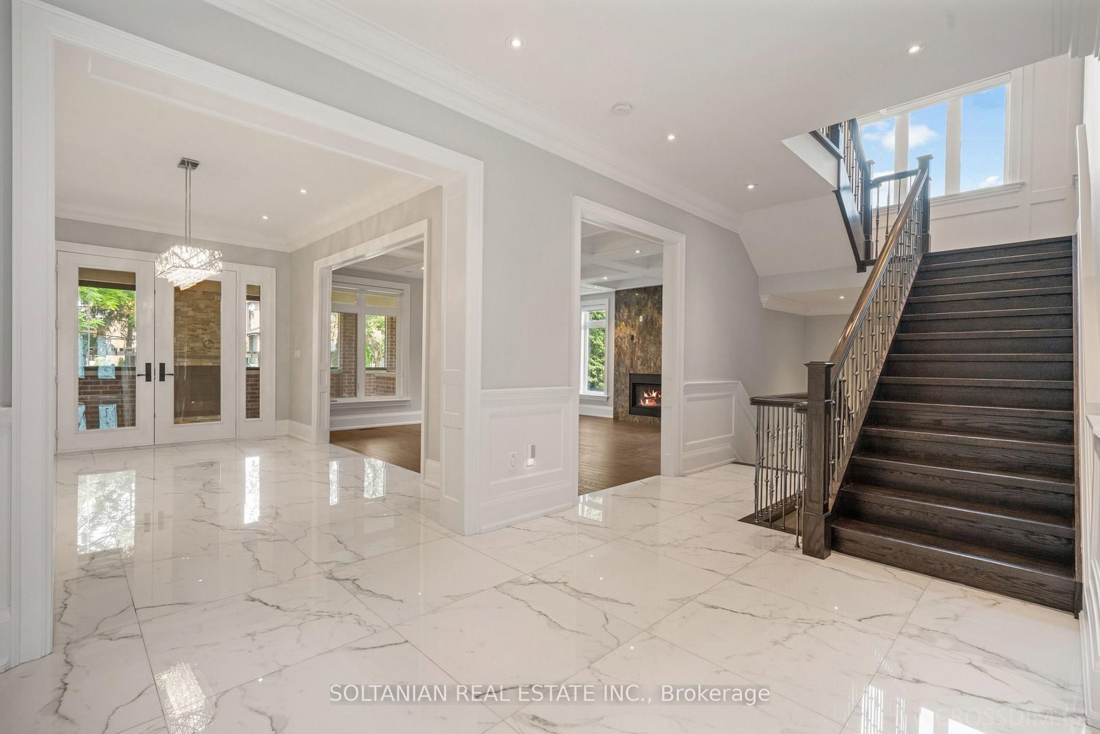 74 Yongehurst Road • Richmond Hill, ON photo 6