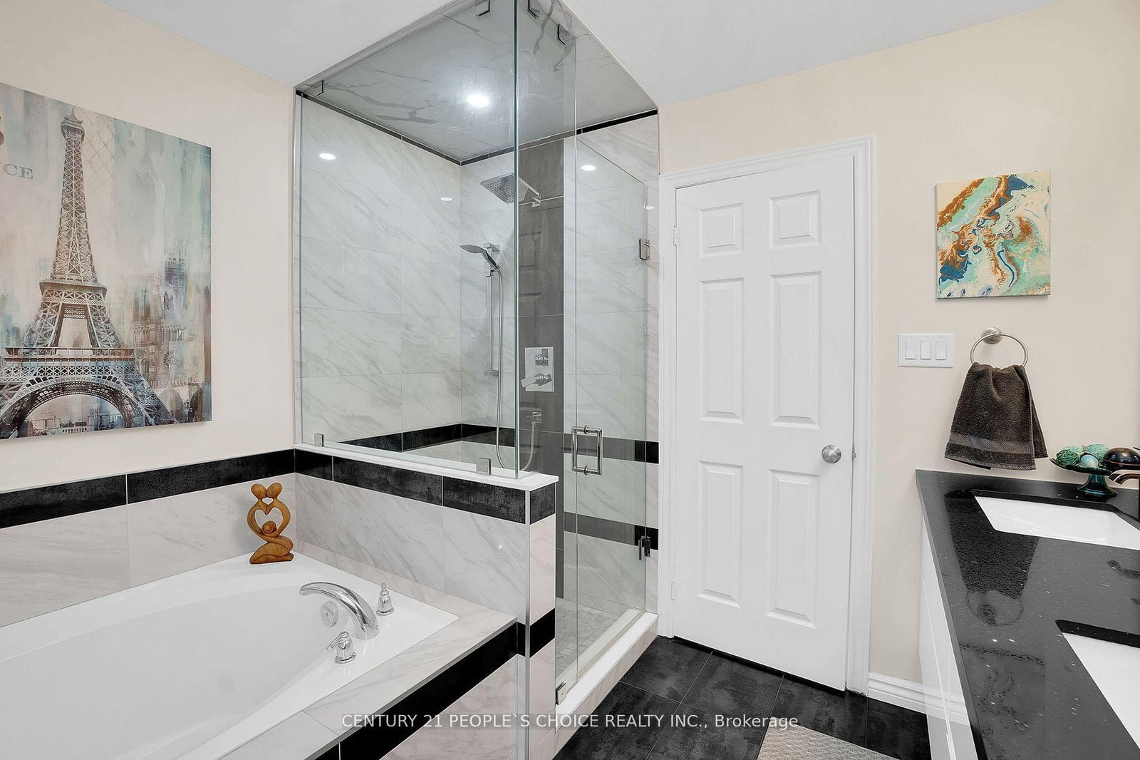 160 Carrier Crescent • Vaughan, ON photo 11