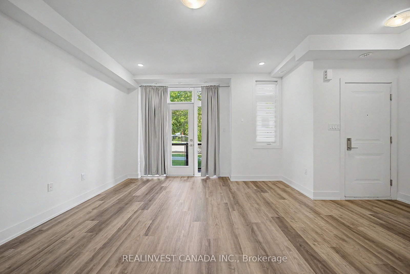 3 Bond Crescent • #10 • Richmond Hill, ON photo 14