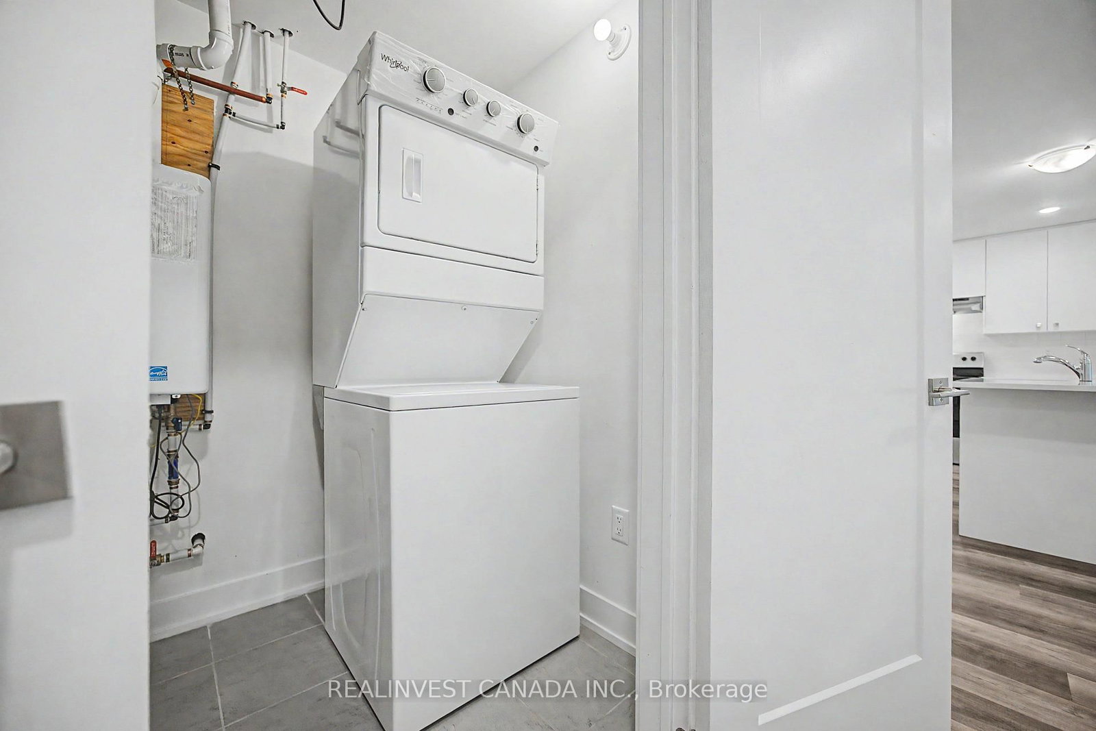 3 Bond Crescent • #10 • Richmond Hill, ON photo 29
