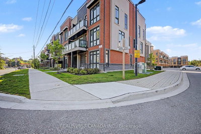 3 Bond Crescent • #10 • Richmond Hill, ON photo 6