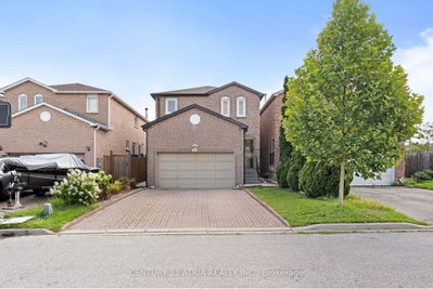 22 Ketchum Crescent • Markham, ON photo 2