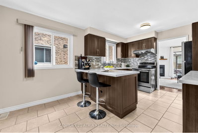 22 Ketchum Crescent • Markham, ON photo 5